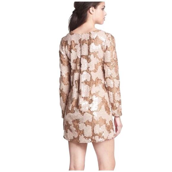 Dress the Population Casandra Sequin Shift Dress | Cream & Pink Sequin | Size M - Picture 3 of 15